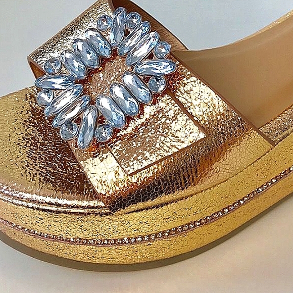 BAMBOO Metallic Rhinestone Gem Crystal Joyas Platform Wedge Sandals NWT - Picture 8 of 8